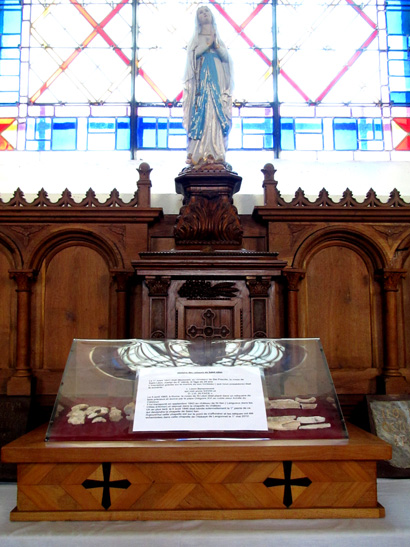 Abbaye de Langonnet : la chapelle abbatiale (reliques de saint Lon)