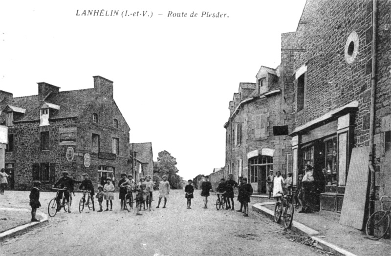 Ville de Lanhlin (Bretagne).