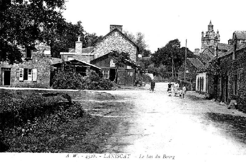 Le bourg de Laniscat (Bretagne).