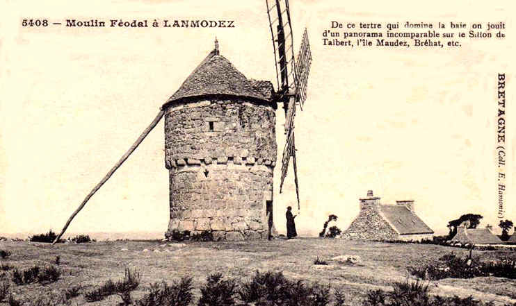 Lanmodez (Bretagne) : moulin féodal