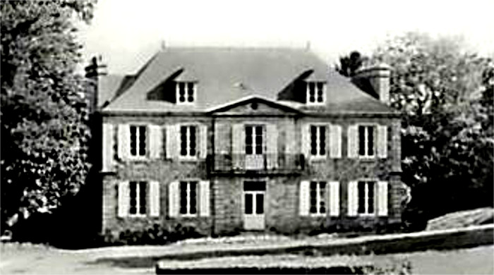 Manoir de Keruscar  Lannanou (Bretagne).