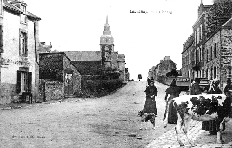 Ville de Lanvallay (Bretagne).