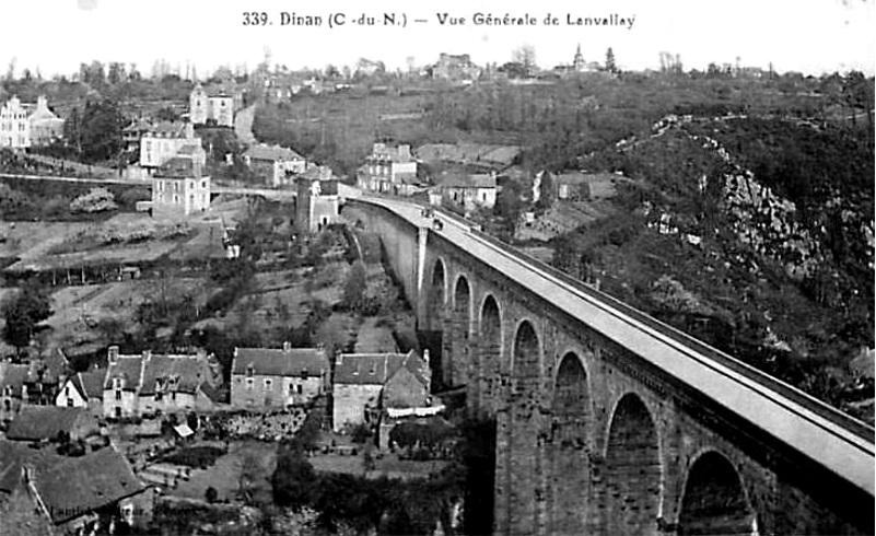 Ville de Lanvallay (Bretagne).