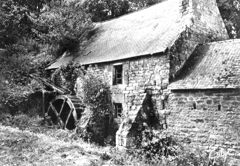 Moulin de Lanvngen (Bretagne).