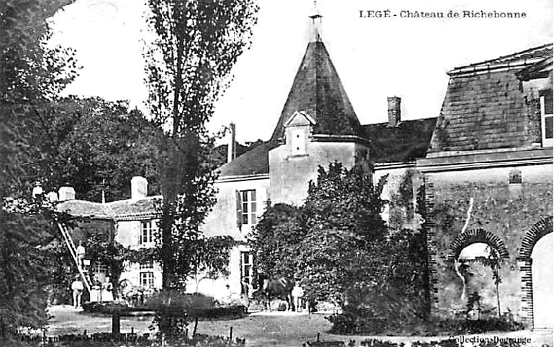 Legé : château de Richebonne.