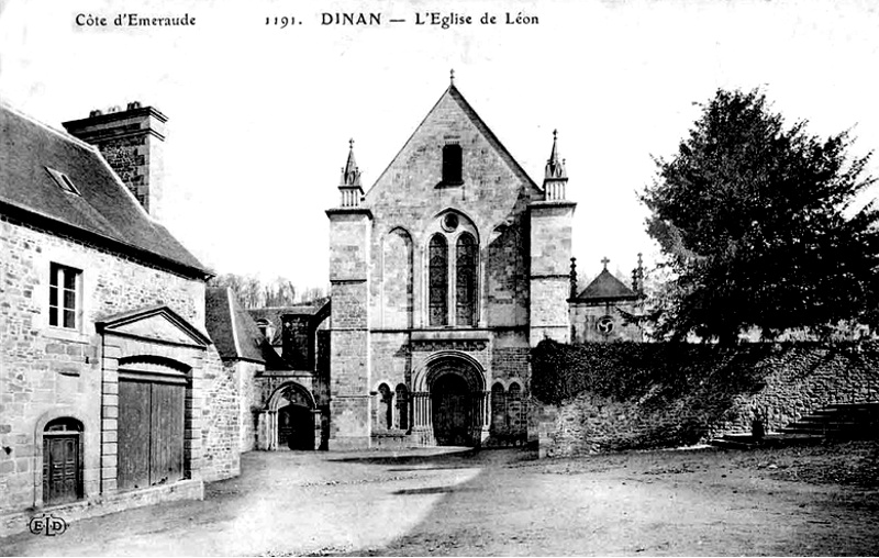 Eglise de la ville de Léhon (Bretagne).