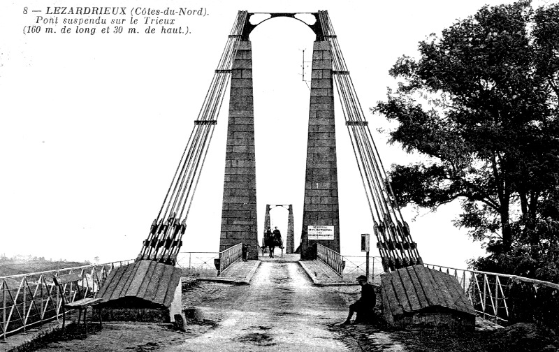 Pont de Lézardrieux au début des années 1900.