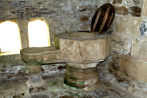 L'Eglise de Loc-Envel, en Bretagne