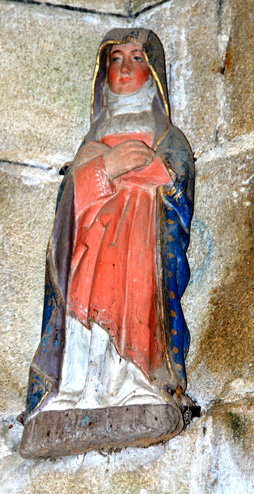 Statue de l'église de Loc-Envel, en Bretagne