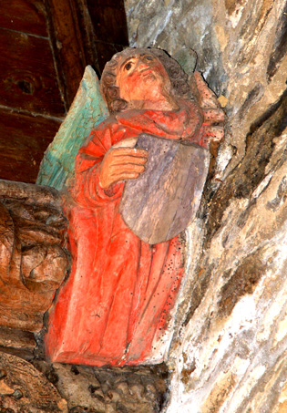 Statue de l'glise de Loc-Envel, en Bretagne