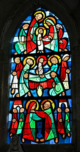 Vitrail de l'église de Loc-Envel, en Bretagne