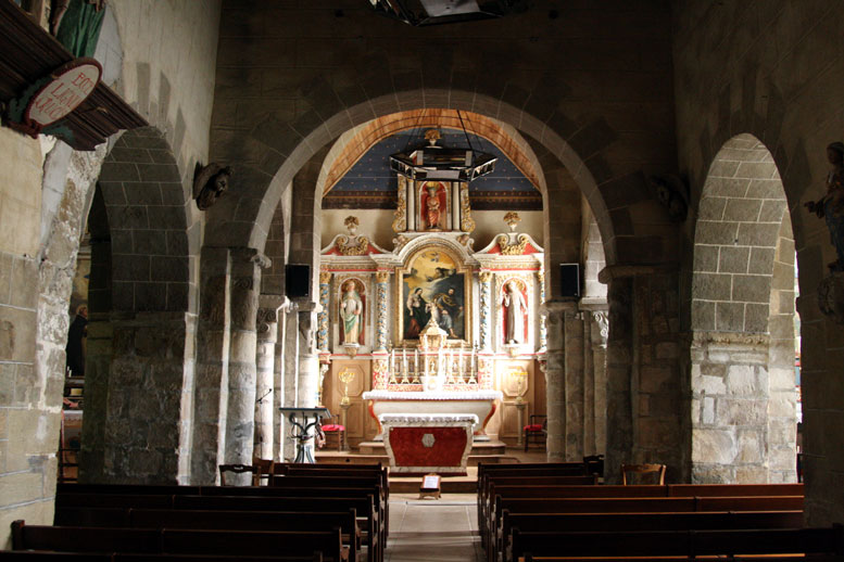 glise de Locqunol