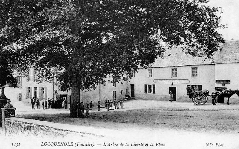 Ville de Locqunol (Bretagne).