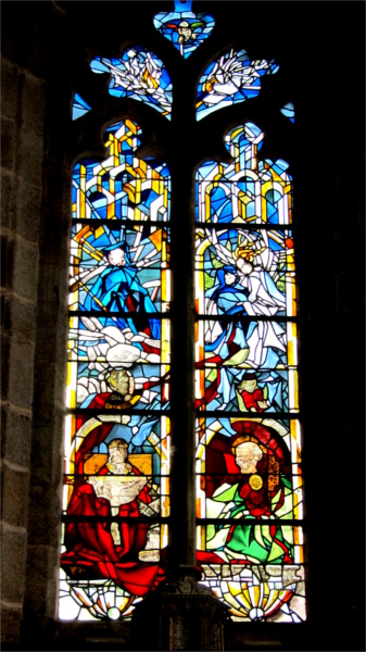 Vitrail de l'glise de Locronan (Bretagne).