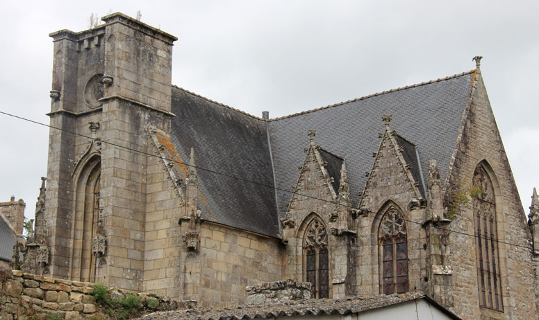 L'ancienne glise Saint-Ivy de Loguivy-Plougras (Bretagne)