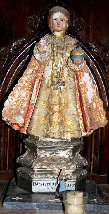 Statue de l'ancienne glise Saint-Ivy de Loguivy-Plougras (Bretagne)