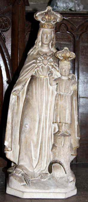 Statue de l'ancienne glise Saint-Ivy de Loguivy-Plougras (Bretagne)