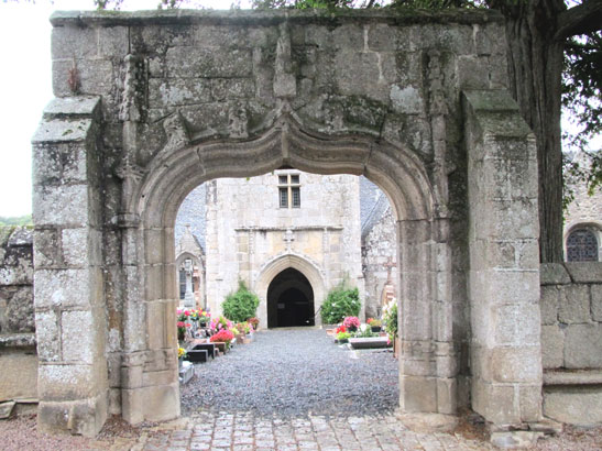 Eglise Saint-Yvy ou Ivy de Loguivy-les-Lannion