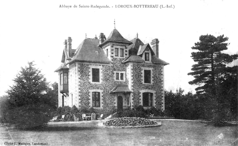 Manoir de L'Abbaye  Le Loroux-Bottereau (Bretagne).