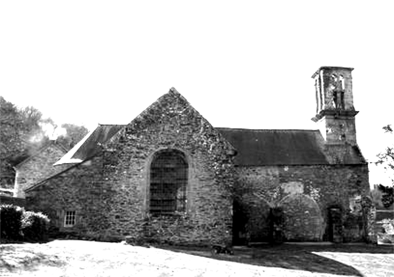Ville de Lothey (Bretagne) : l'ancienne église.