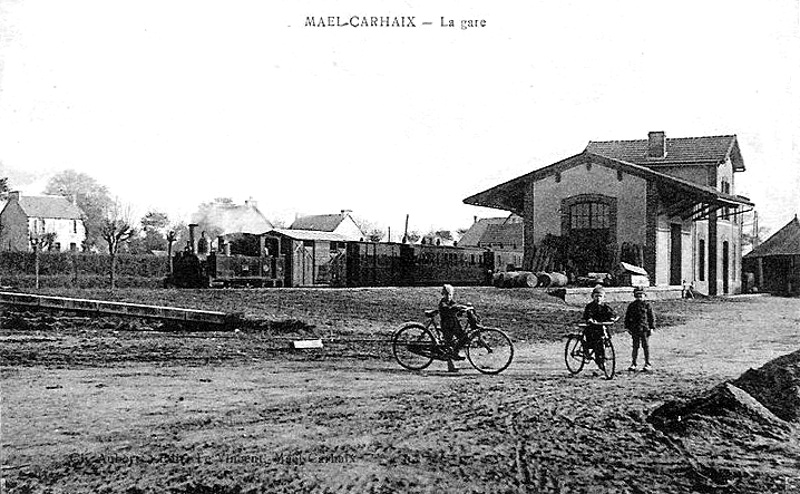 Gare de Mal-Carhaix (Bretagne).