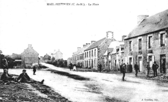 Ville de Maël-Pestivien (Bretagne).