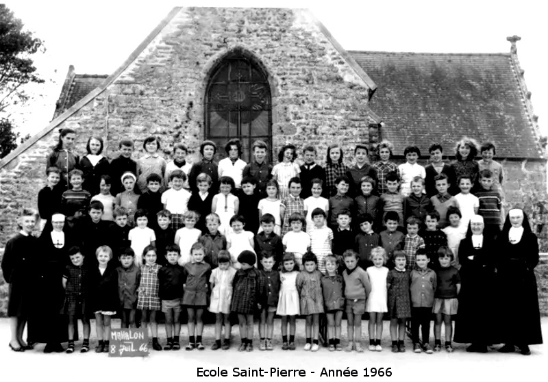 Ville de Mahalon (Bretagne) : Ecole Saint-Pierre (anne 1966).