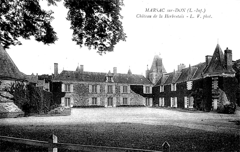 Château de la Herbretais à Marsac-sur-Don (anciennement en Bretagne).