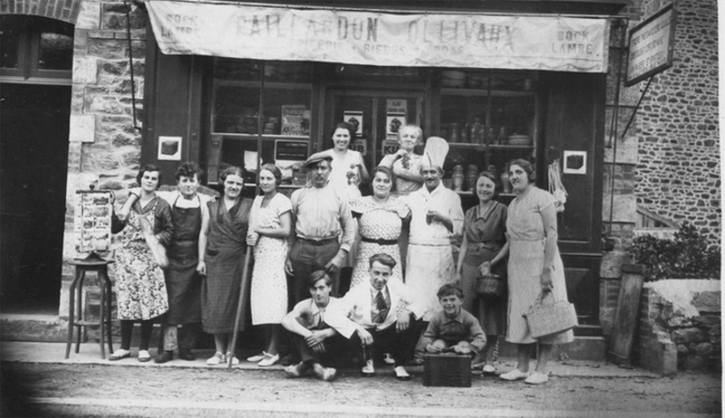 Ville de Merlac (Bretagne) : picerie Paillardon Ollivaux.