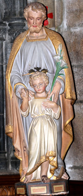 Statue de l'glise de Minihy-Trguier (Bretagne)