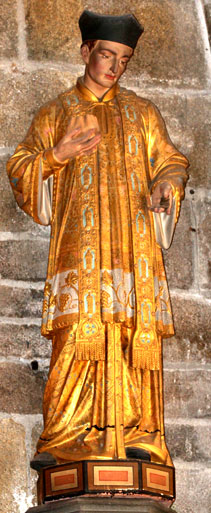 Statue de l'glise de Minihy-Trguier (Bretagne)