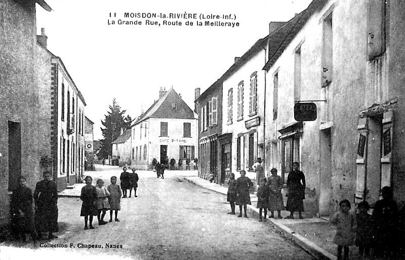 Ville de Moisdon-la-Rivire (anciennement en Bretagne).