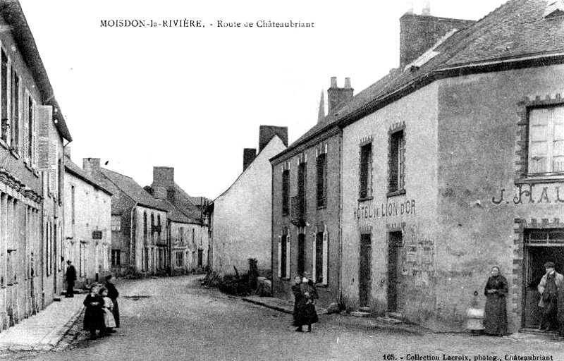 Ville de Moisdon-la-Rivire (anciennement en Bretagne).