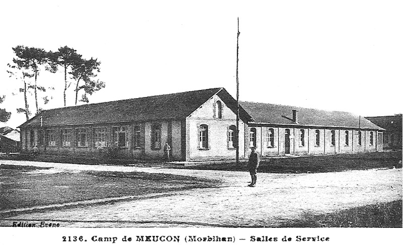 Camp de Meucon  Monterblanc (Bretagne).