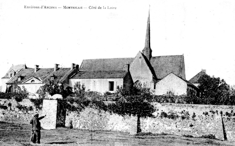 Ville de Montrelais (anciennement en Bretagne).