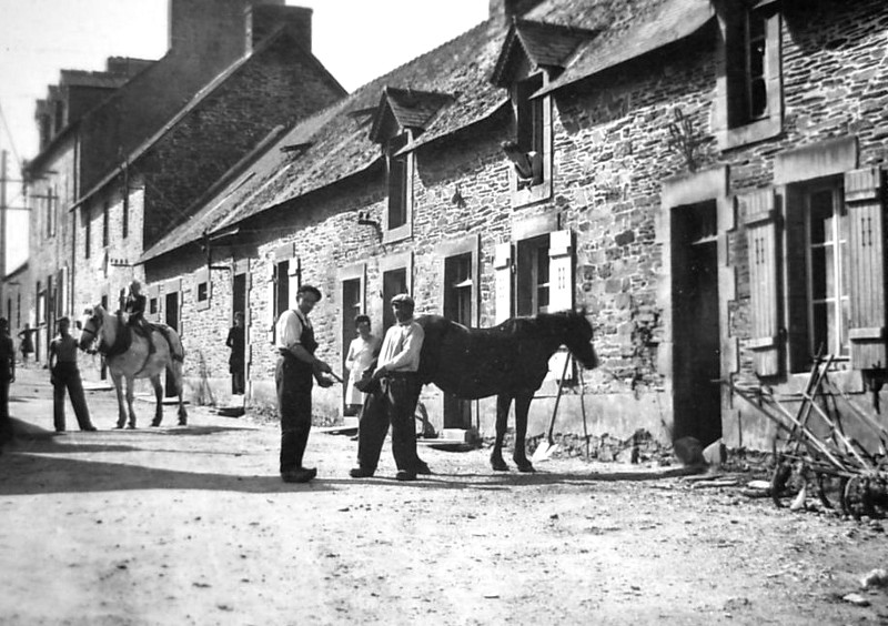 Ville de Motreff (Bretagne).