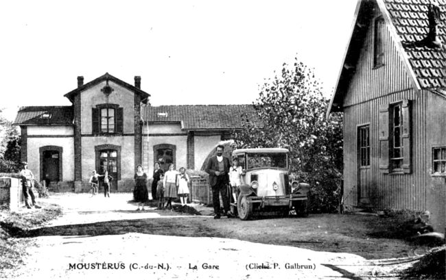 Ville de Moustéru (Bretagne).