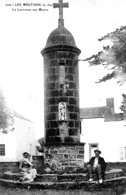 Lanterne des Morts aux Moutiers-en-Retz (anciennement en Bretagne).