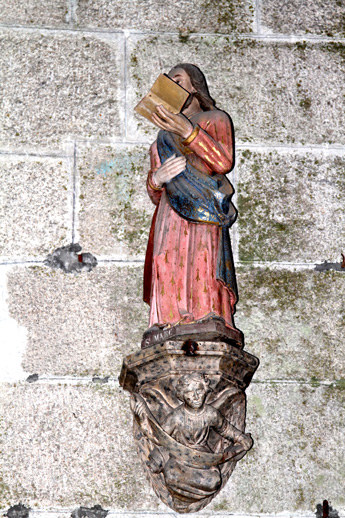 Statue de l'glise de Mr-de-Bretagne