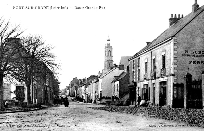 Ville de Nort-sur-Erdre (anciennement en Bretagne).