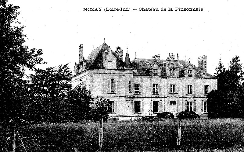 Château de la Pinsonnais à Nozay (anciennement en Bretagne).