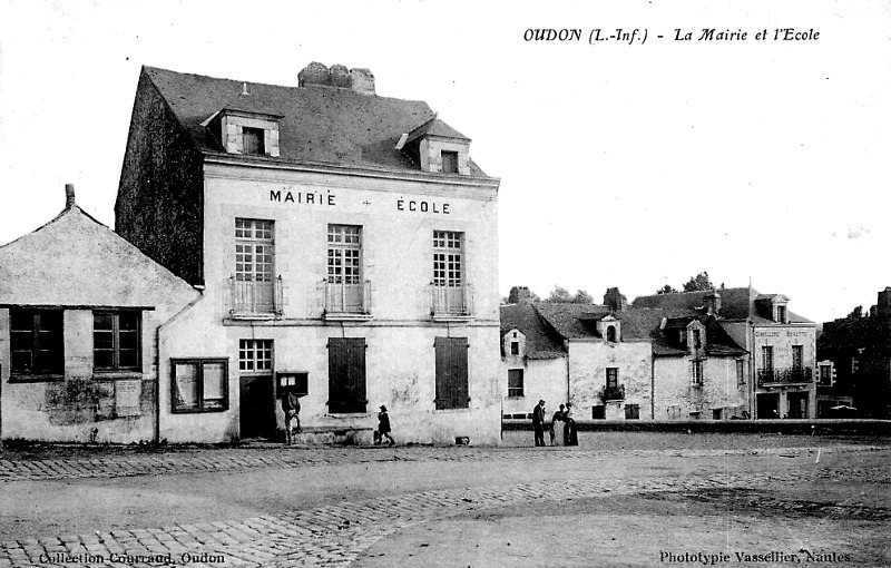 Mairie d'Oudon (anciennement en Bretagne).