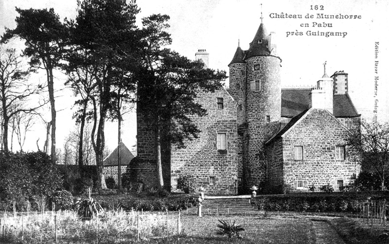 Ville de Pabu (Bretagne) : chteau de Munehorre.