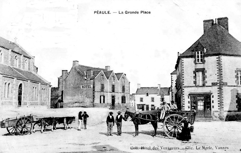 Ville de Paule (Bretagne).