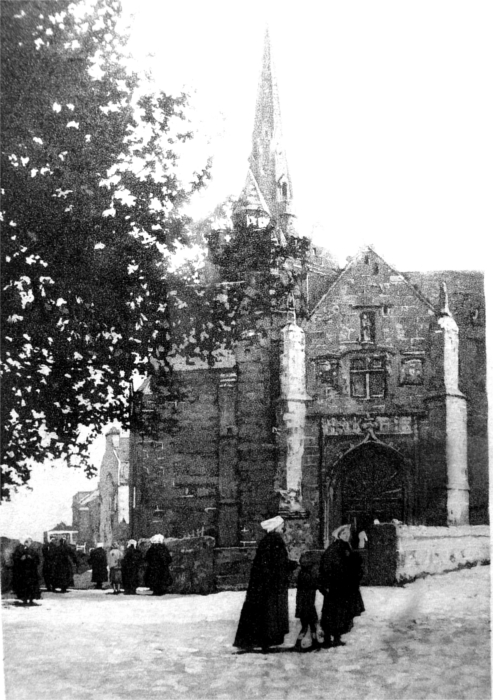 Perros-Guirec (Bretagne) : chapelle Notre-Dame de la Clart