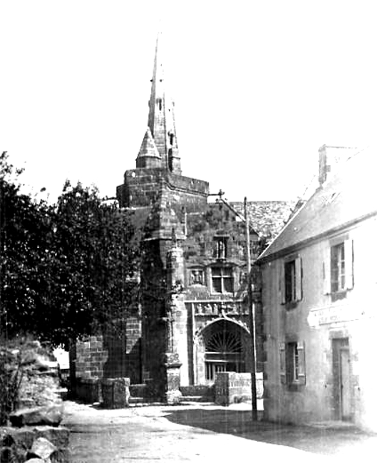 Perros-Guirec (Bretagne) : chapelle Notre-Dame de la Clarté