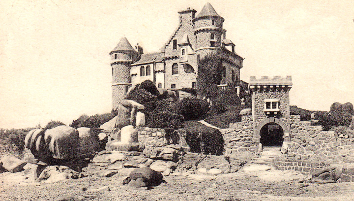 Perros-Guirec : château de Coastaeres à Ploumanach (Bretagne)
