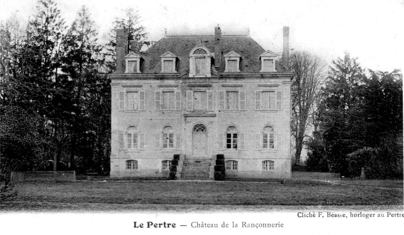 Manoir de la Ranonnerie  Le Pertre (Bretagne).