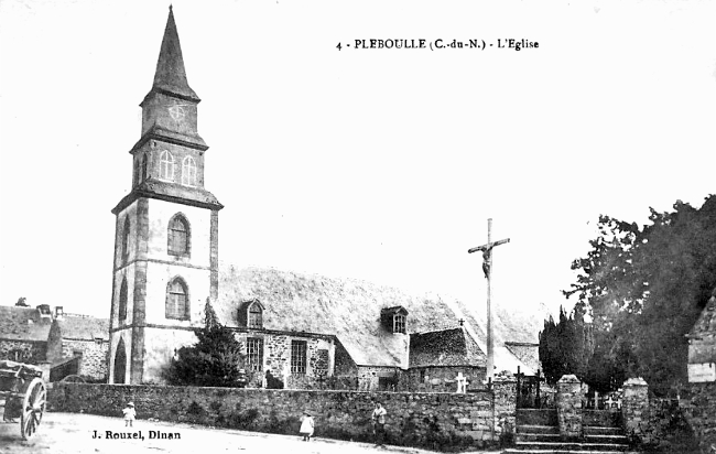 Eglise de Plboulle (Bretagne).