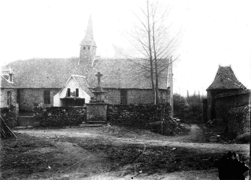 Chapelle Saint-Esprit de Pldeliac (Bretagne).